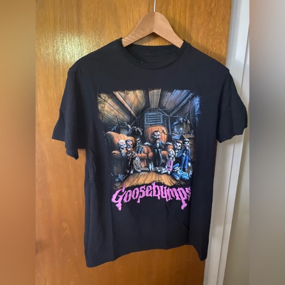 #66 - PTP19-20” Goosebumps Shirt Medium